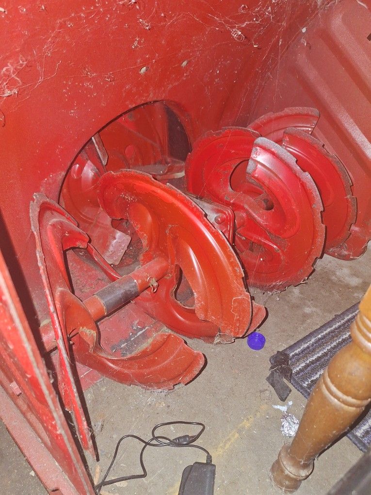 Troy Bult 2410 Snow Blower