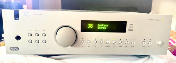 MINT ARCAM FMJ AV9 7.1 Pre-amp Processor