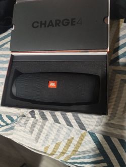 JBL Charge 4