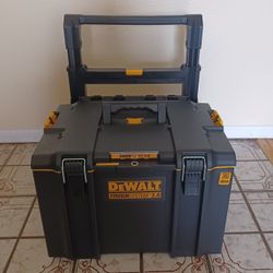 DeWalt TOUGHSYSTEM 2.0 24 in. Modular Tool Box