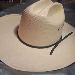 Genuine Shantung Western Express Inc Size 6 3/4 US