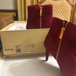 Michael Kors Dorothy Flex Mid Bootie Size 7.5