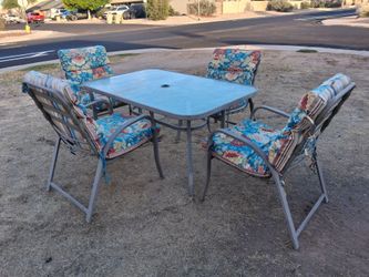 Patio Dining Table With 4 Chairs