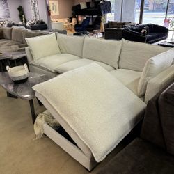 Santa Monica Sand Boucle Modular Sectional / 4pc