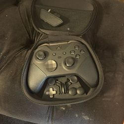 Xbox Pro Elite 2 Controller And Case 