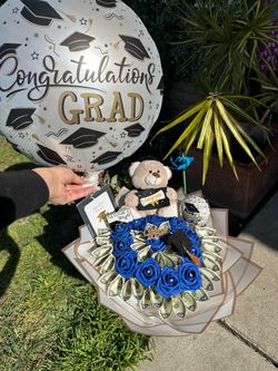 Graduation Money Ramo