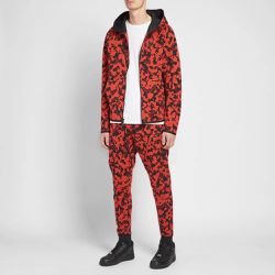 Red Camo Men’s Nike Sportswear Tech Fleece