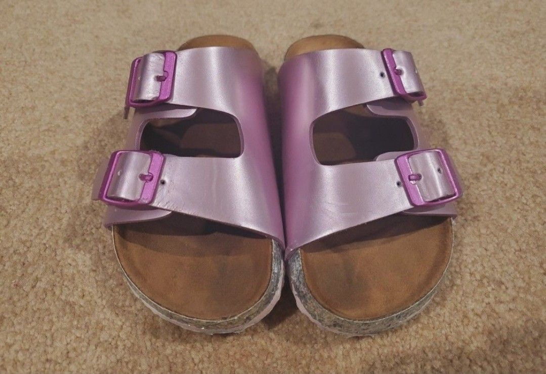 These are in nice condition as u can see on the many photos posted! serious buyers please.. pick up only live in Madera ca