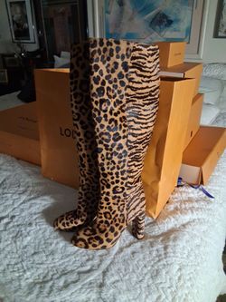 Ladies 6 boots