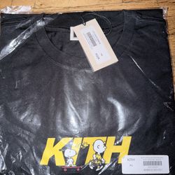 Kith x Snoopy Tee Size XL