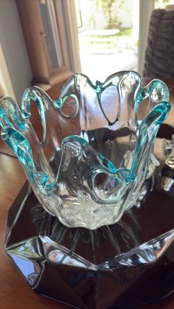 Glass vase
