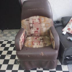 Toyhauler Chair With Swivel  