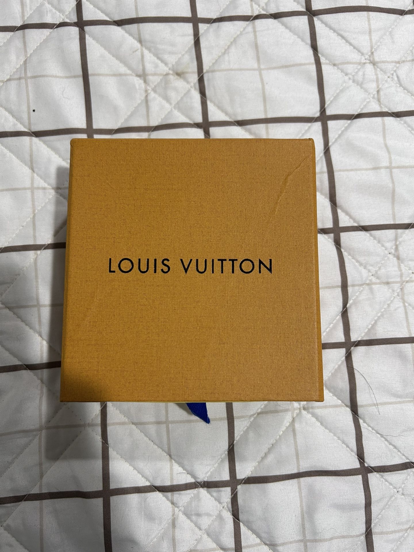 Luis Vuitton LV Initial Belt
