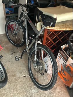 Hummer dh26 bike