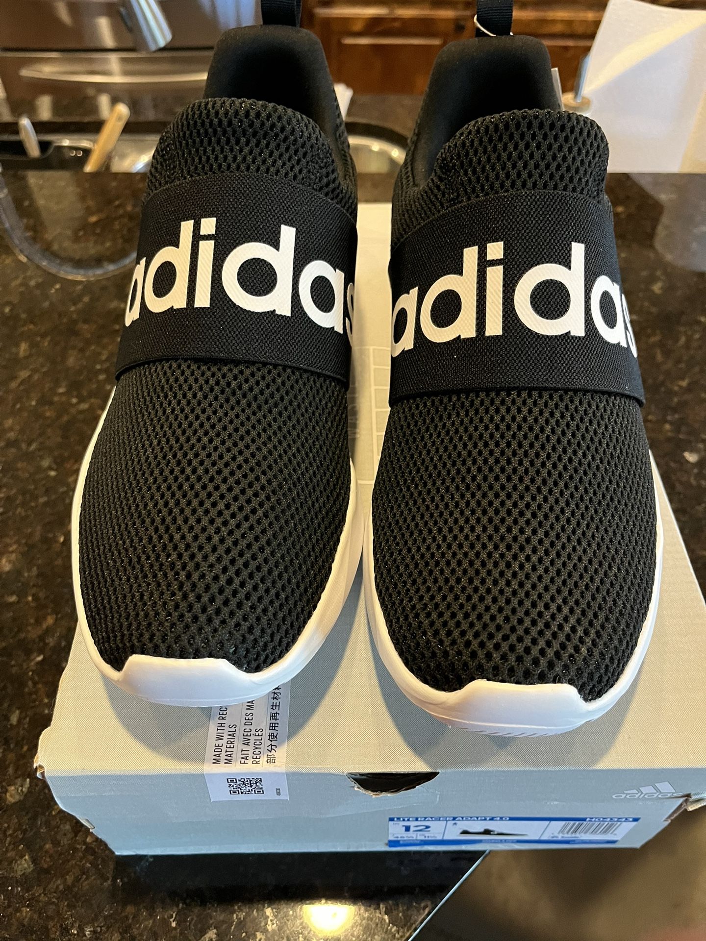 New Adidas Men’s Size 12 