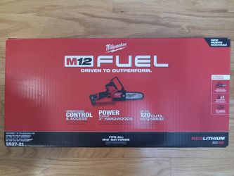 Milwaukee M12 Fuel 6" Hatchet Chainsaw Kit