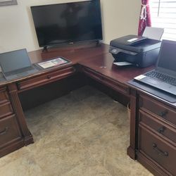 Executive Junior Desk