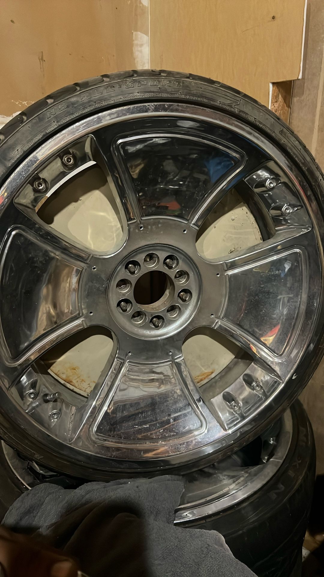 22โ Rims, Spacer/adapter, AND Rim brake Dust Covers