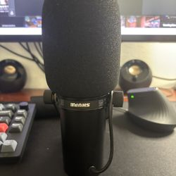 Shure SM7B Microphone