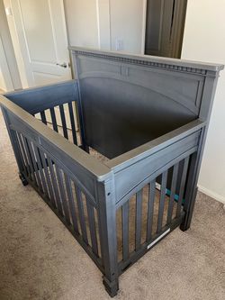 Baby Crib with Mattress