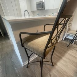 34” Cushioned Backed Barstool