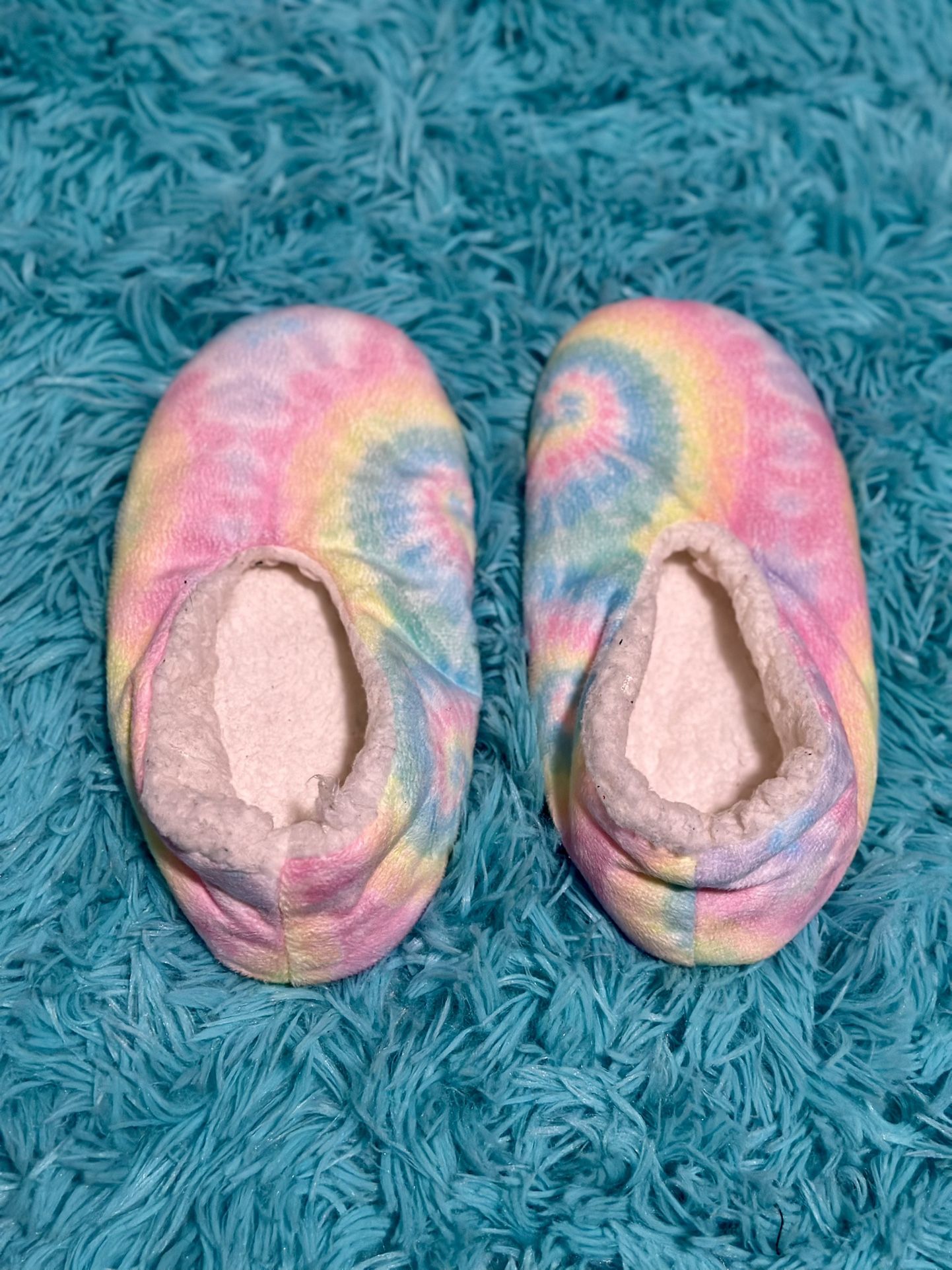 Pastel Tie Dyed Fleece Slippers