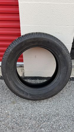 Michelin Defender LTX M/S 235/60R18 – Excellent Condition Tire