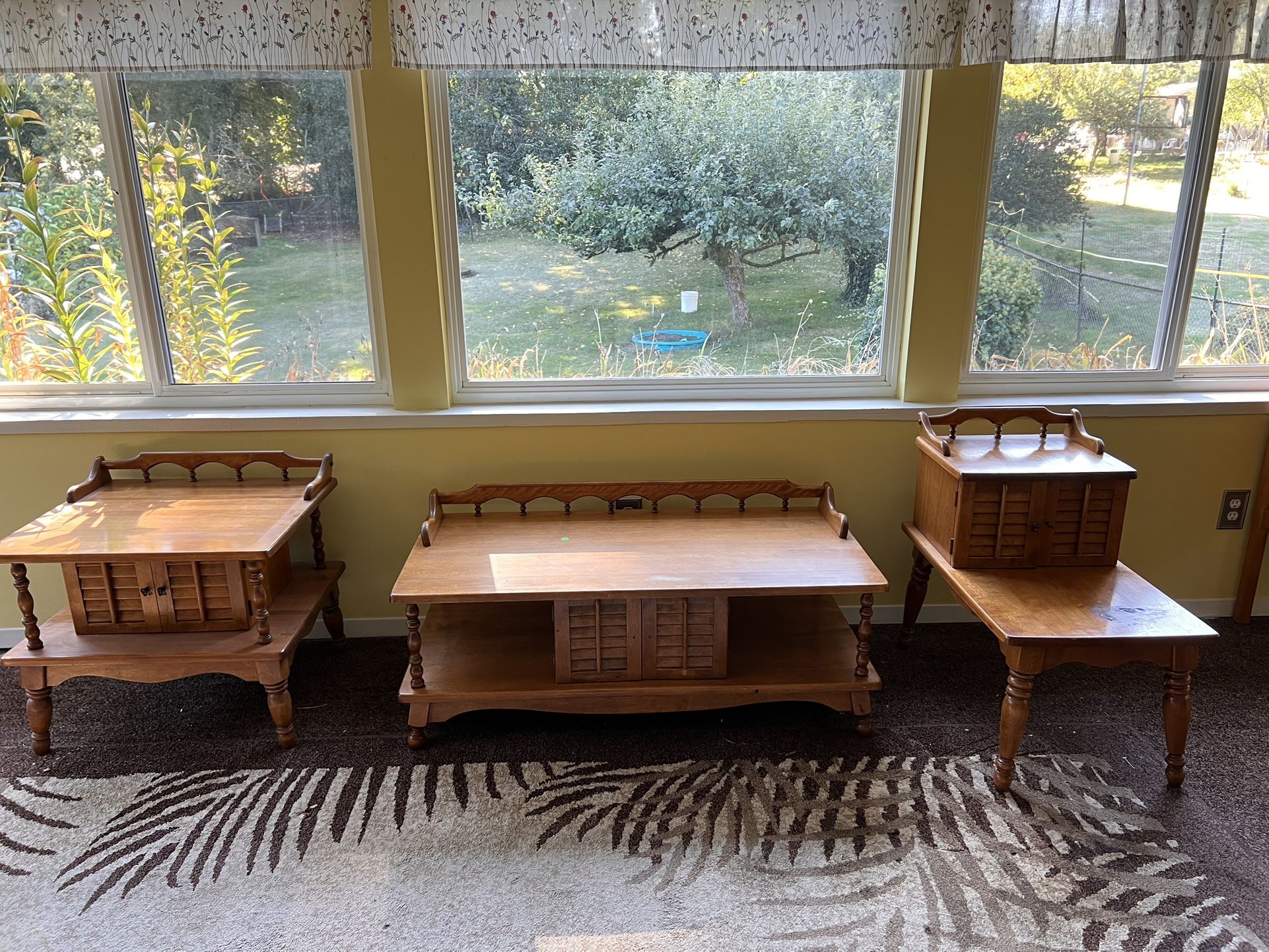 Vintage Colonial Style Coffee Table And End Table 3 Piece Set