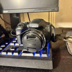 Canon SX740HS