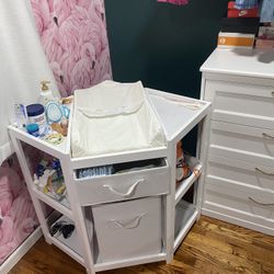 Corner Changing Table