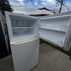 LG refrigerator 
