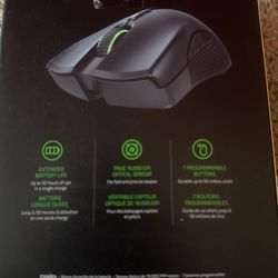 Razer Mamba Wireless Gaming Mouse: Chroma RGB Lighting