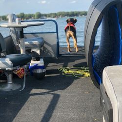 1989 24 Foot Pontoon With A 135 Merc