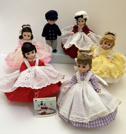 Madame Alexander 6 Little Women Little Bo Peep Miss Muffet 8" Dolls w Stands
