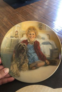 Genuine authentic “Annie and Sandy” collector’s plate