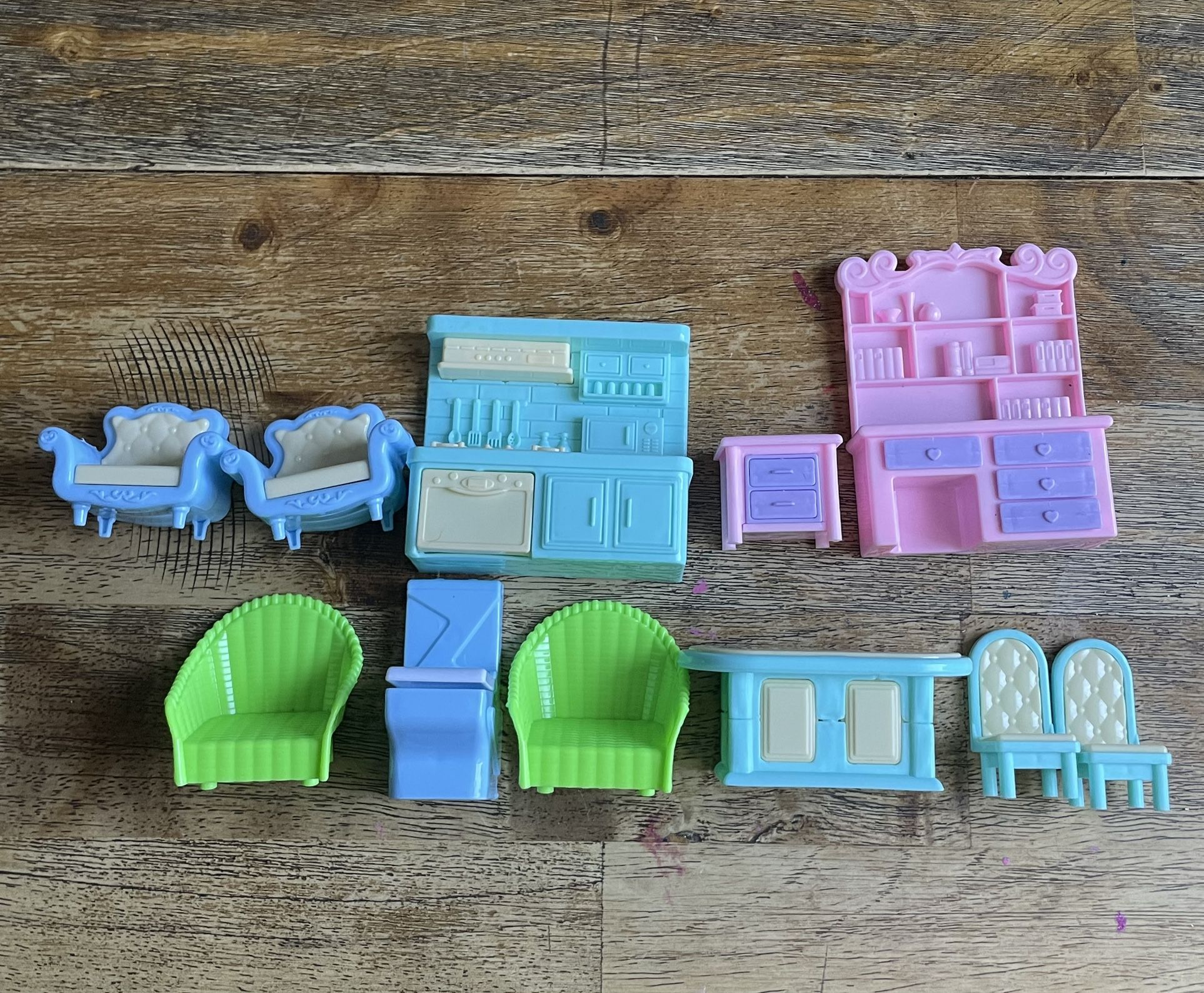 Doll house furniture lot