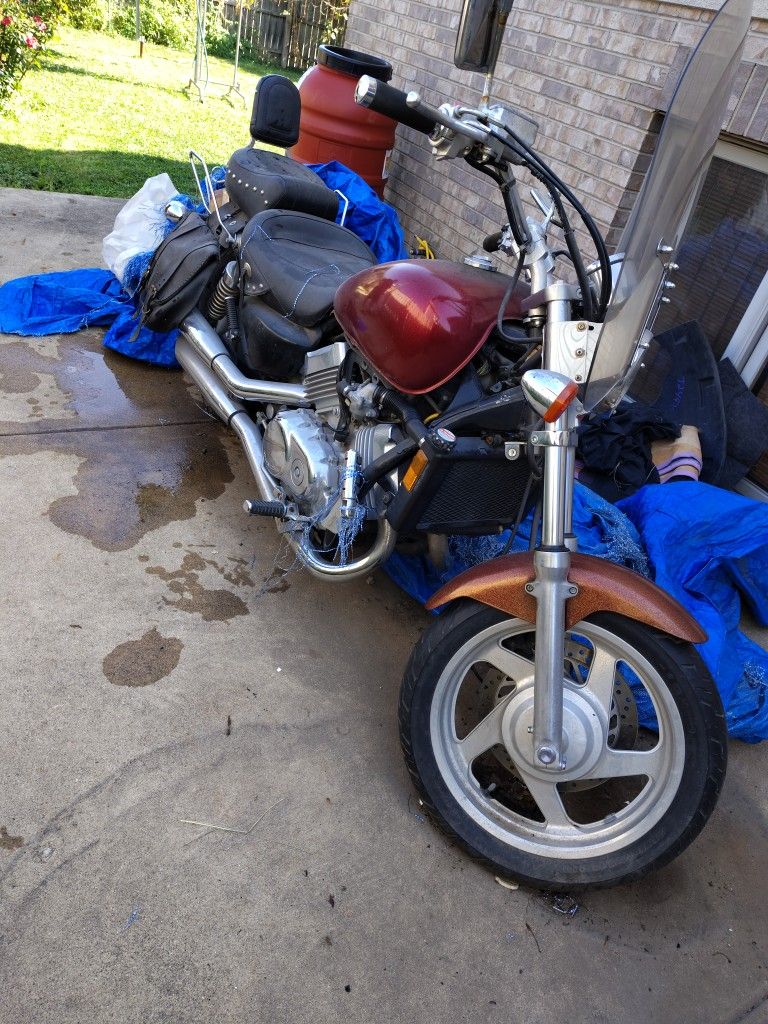 1997 Honda Magna