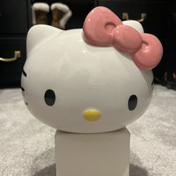 Hello Kitty Bank