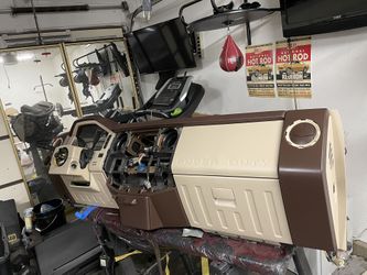 Ford Full Dash And Door Panels Complete