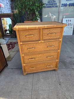 Vintage Wicker and Rattan Chest of Drawers (1970s/80s) – Boho Chic / Coastal Style