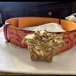 Men’s Versace Belt New Size 100/40 With Tags Reversible