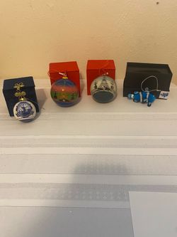 Set of 4 Decorative Christmas Ornaments