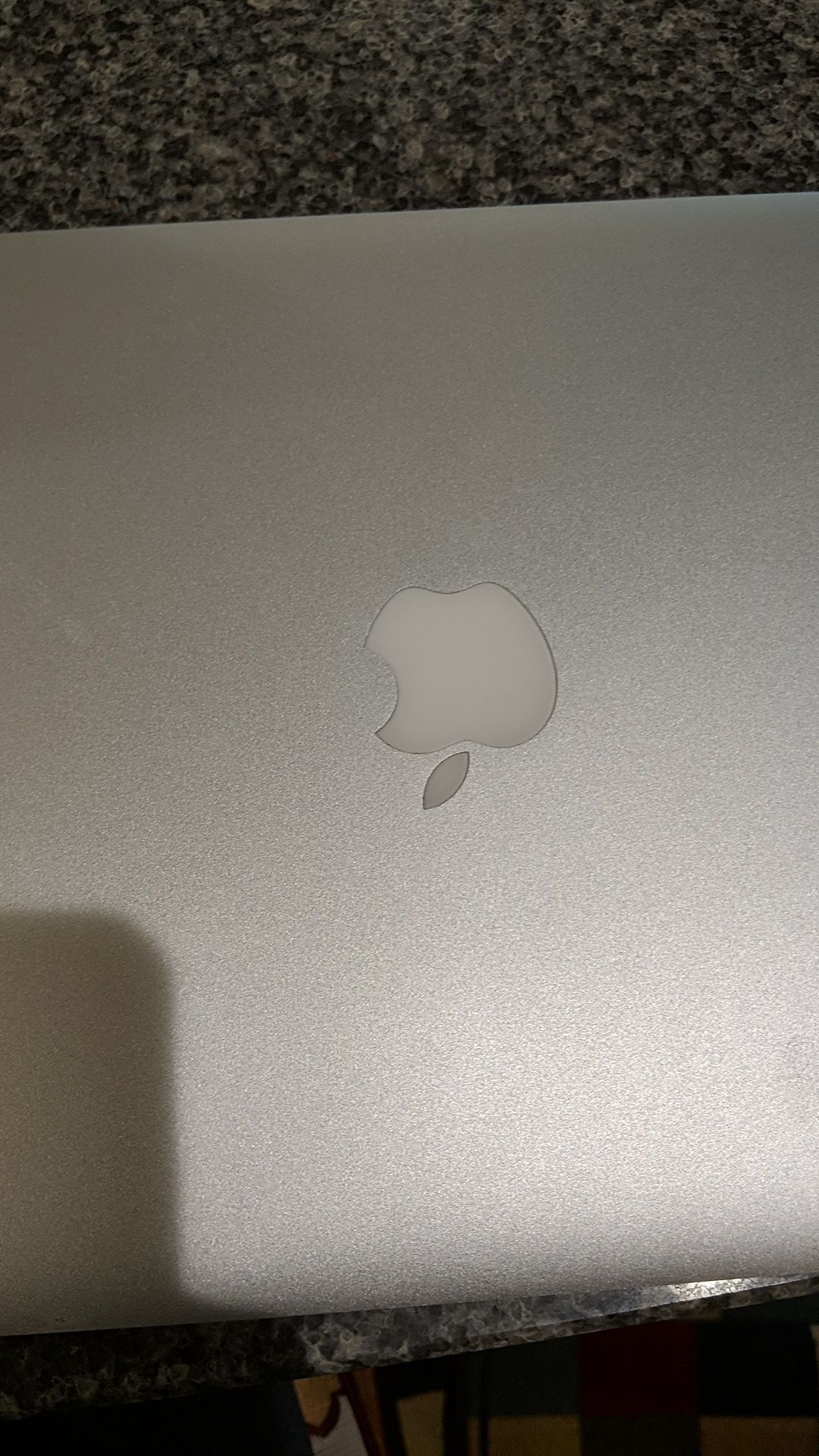 Apple MacBook air 13 4gb 256 gb ssd early 2014