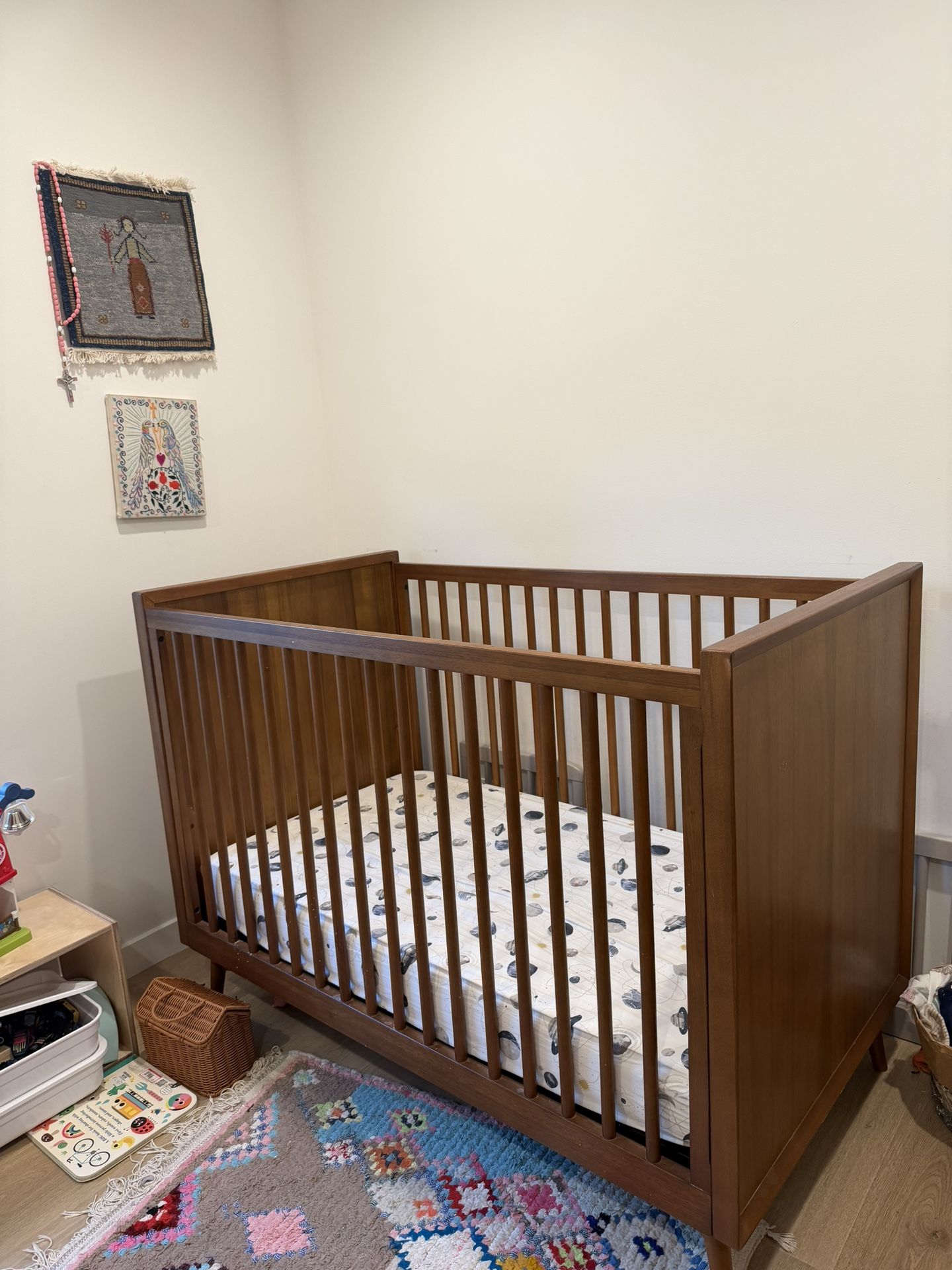 West Elm midcentury Crib WITH conversion Kit