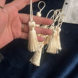 Nude Tassels 