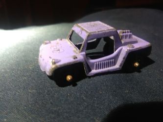 Toy car