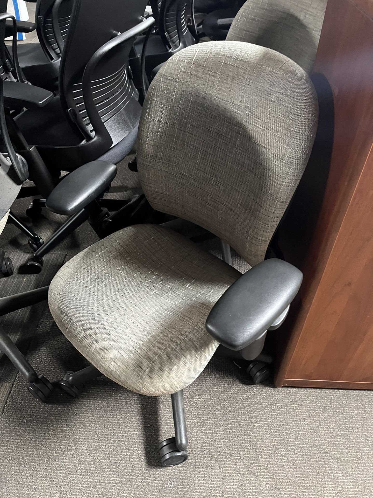 Steelcase V1 Leap Office Chair 