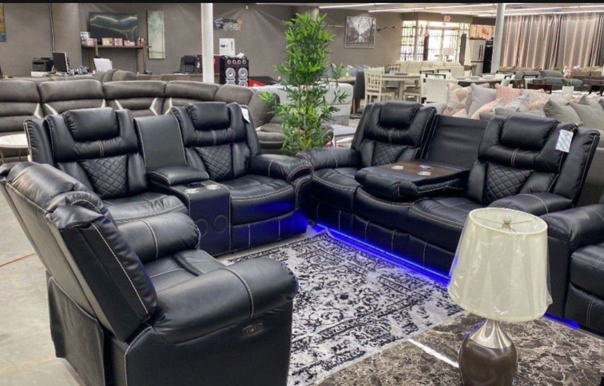 NEW ENCORE POWER SOFA AND LOVESEAT WITH RECLINER INCLUDING USB PORTS BLUETOOTH SPEAKERS AND LED LIGHTS 