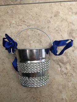 Silver tins with rhinestone