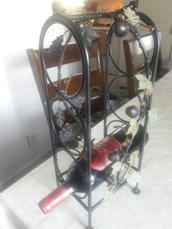 Wine rack grape vine design new condition
